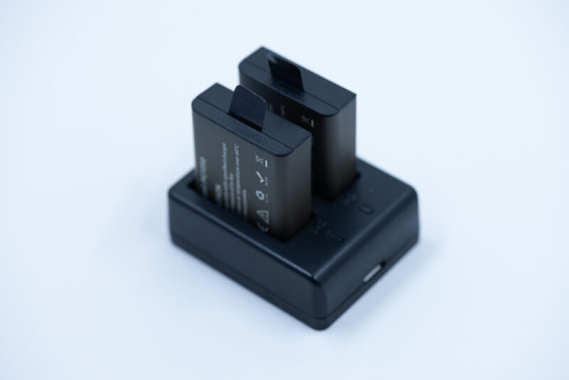 Akaso EK7000 Batteries and Charger Dock