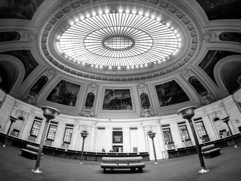 Black-and-white sample image from the Insta360 Ace Pro 2 of a grand domed hall with skylight and murals