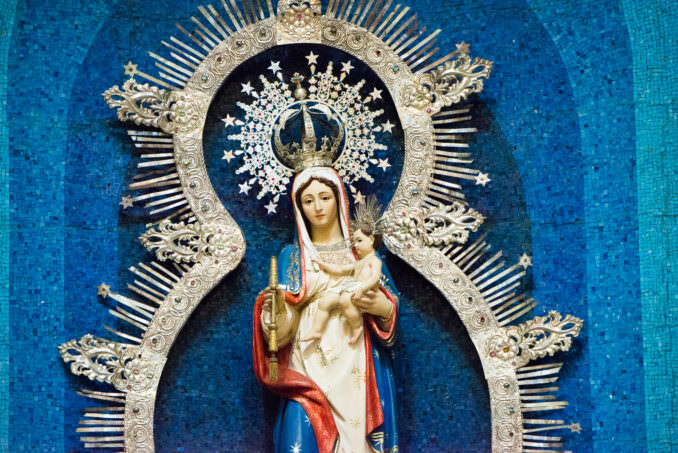 Cathedral Of Granada Altar Virgin Mary And Child Granada Nicaragua