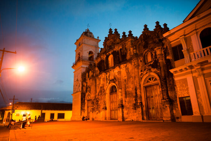 Iglesia De La Merced Weathered Baroque Facade Dusk Granada Nicaragua