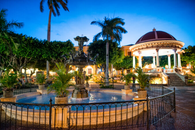 Parque Central Sculpted Fountain And Domed Glorieta Dusk Granada Nicaragua