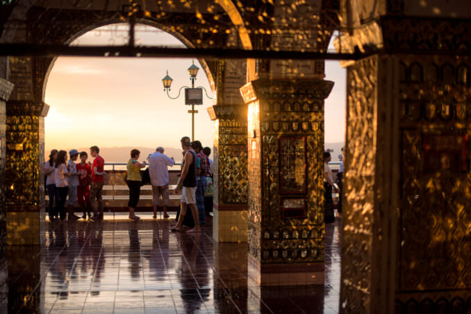 Sutaungpyei Pagoda Sunset Golden Archway Tourists Mandalay Myanmar