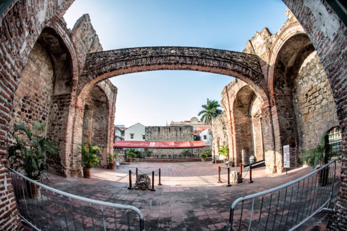 Iglesia Santo Domingo Arco Chato Panama City Panama
