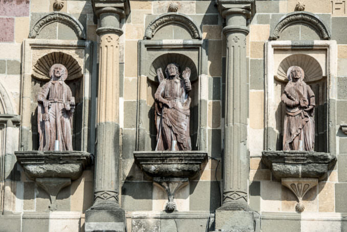 Catedral Metropolitana Wooden Statues Panama City
