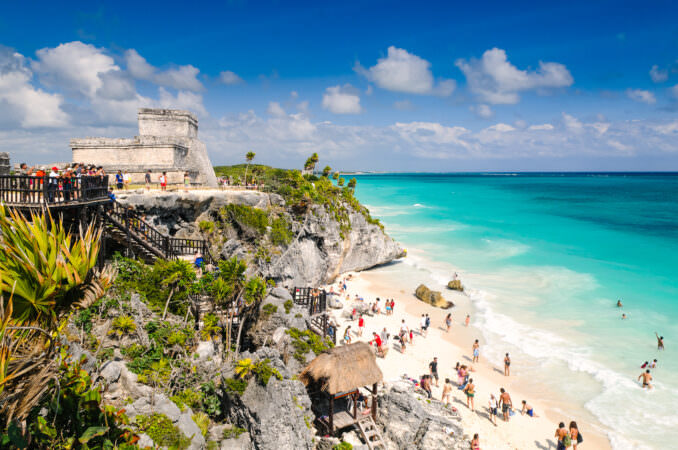 El Castillo Pyramid Tulum Ruins Caribbean Coast Tulum Mexico