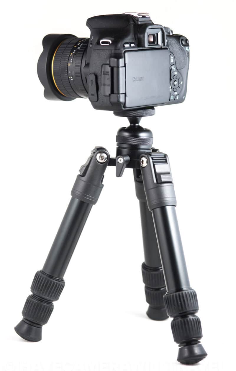 Varavon Baby T3 Tripod with DSLR