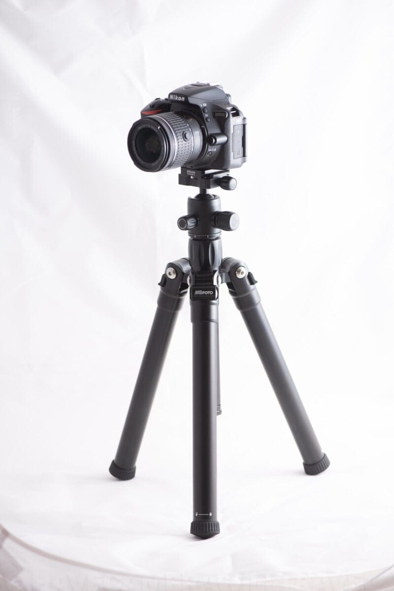 MeFOTO Globetrotter Air Tripod with Nikon D5500 Camera