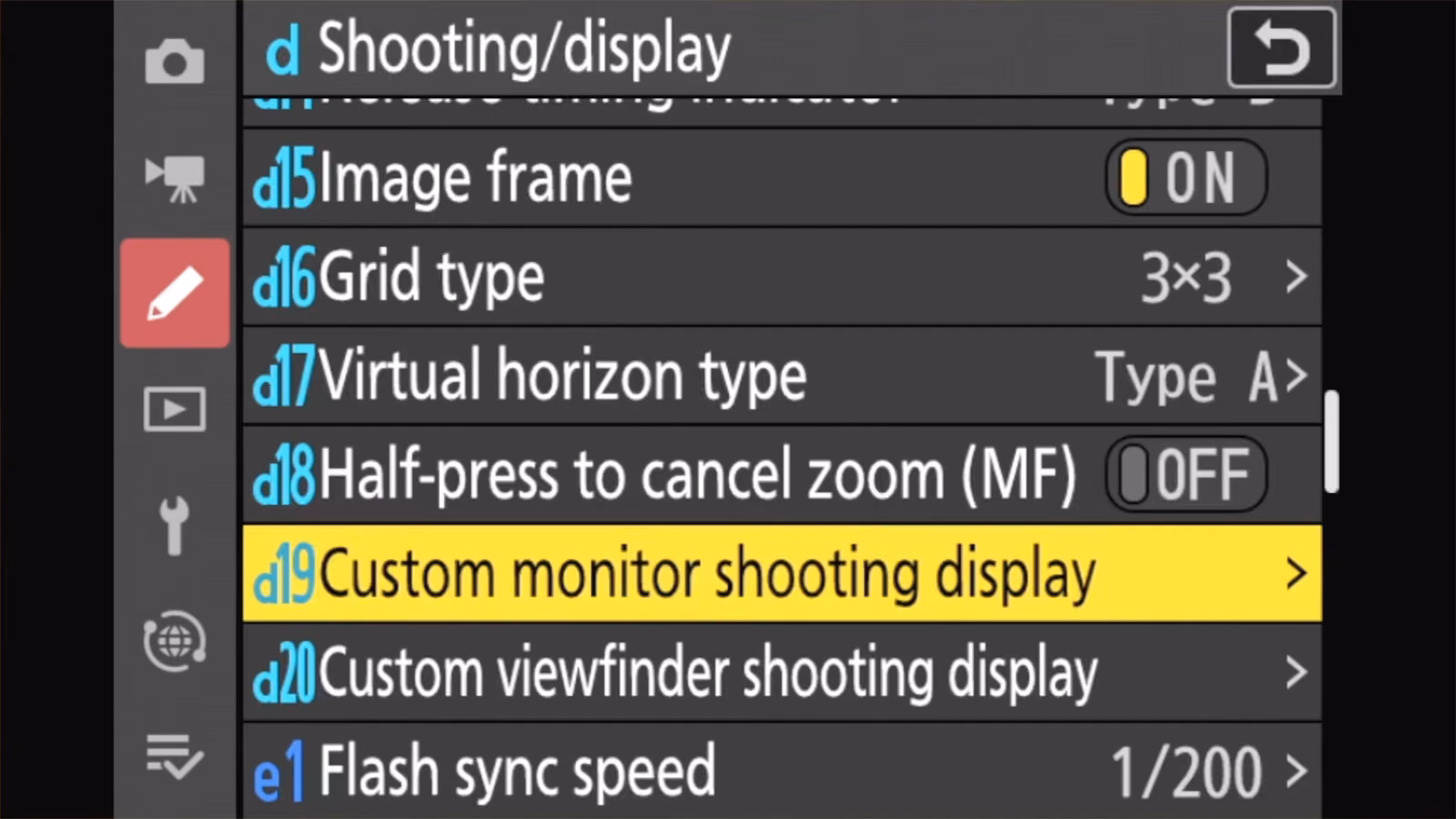 Nikon Z50 II Custom Setting d19 Custom monitor shooting display highlighted in the menu